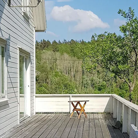 Four-Bedroom Holiday Home In Skjold Дом отдыха *