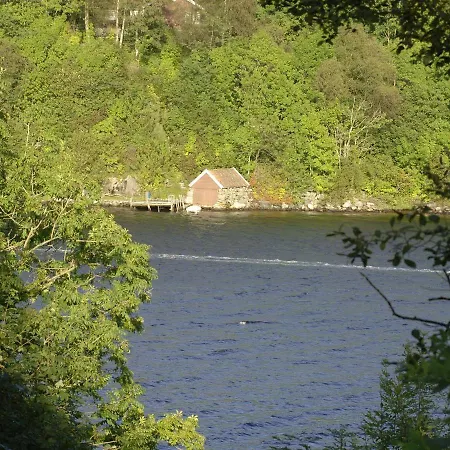 Four-Bedroom Holiday Home In Skjold Vindafjord