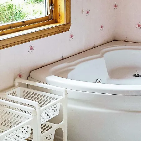 Four-Bedroom Holiday Home In Skjold Дом отдыха