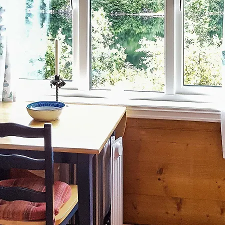 Four-Bedroom Holiday Home In Skjold * Vindafjord